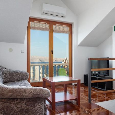 Apartamento Manda Karlobag Exterior foto