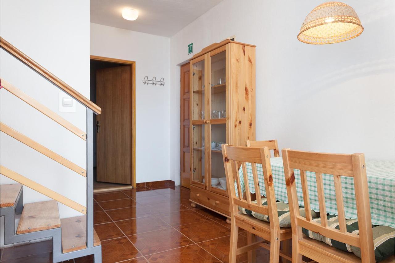Apartamento Manda Karlobag Exterior foto
