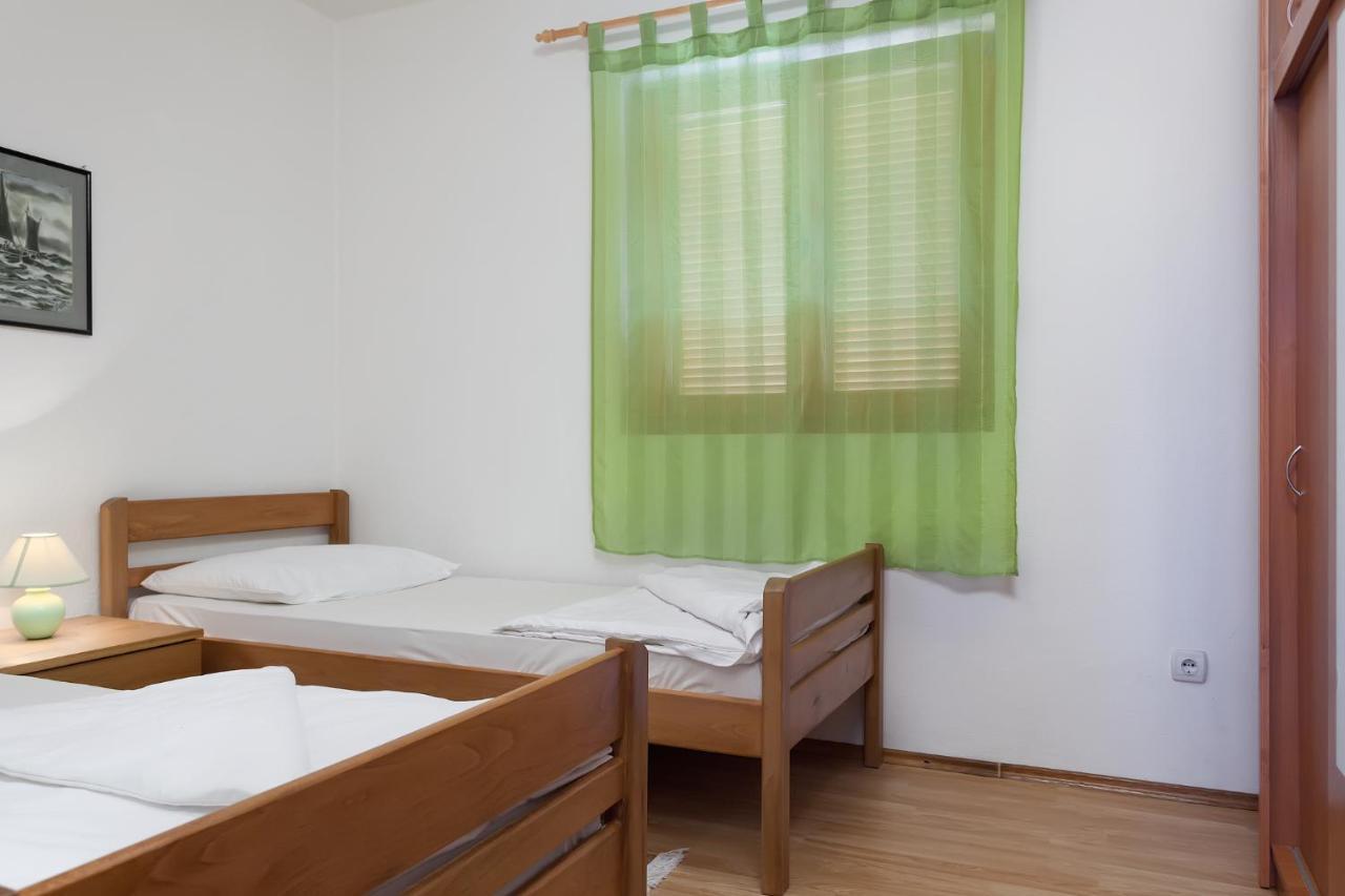 Apartamento Manda Karlobag Exterior foto